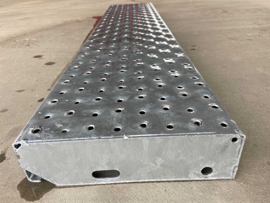 Treapta metalica zincata 1200 x 250 din tabla ambutisata si zincata
