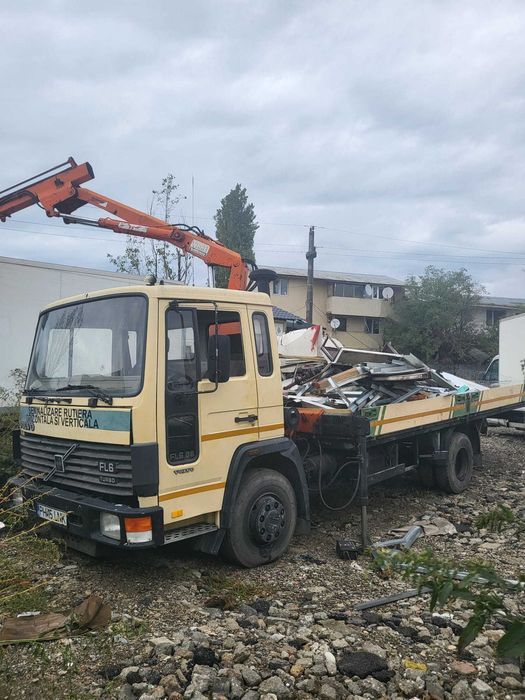 Vand Volvo FL 6 cu macara
