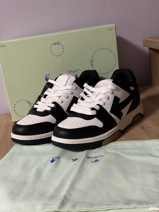 Off-White Out of office