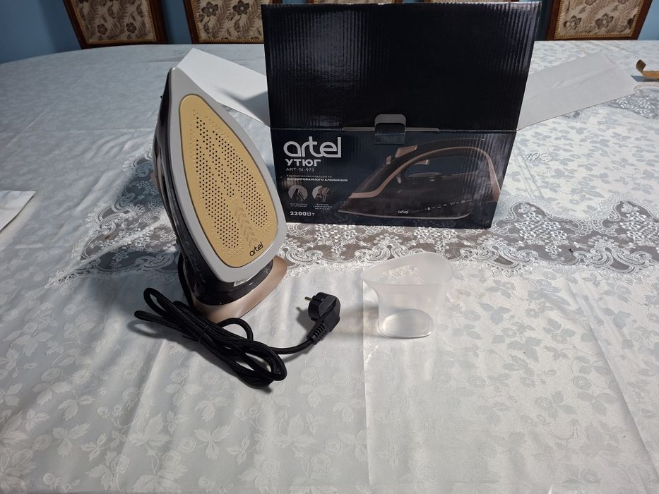 Artel утюг (Dazmol)