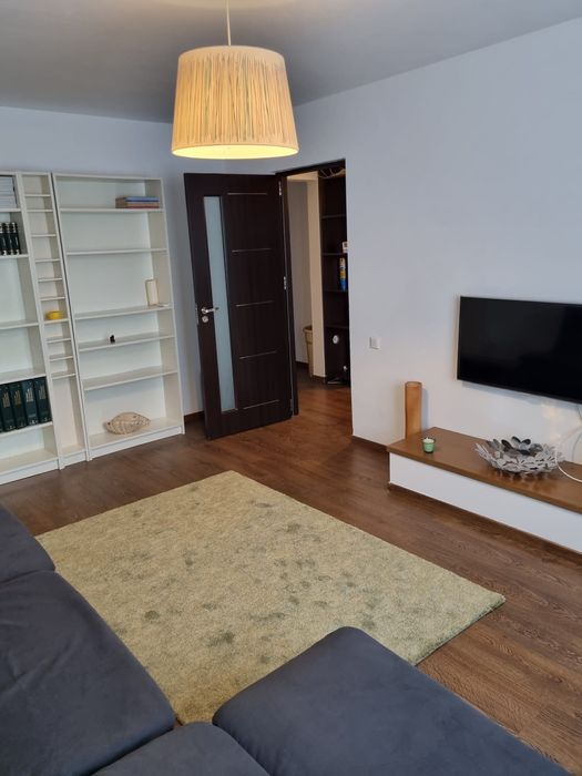 3 camere decomandat + parcare plătită – Gura Vadului