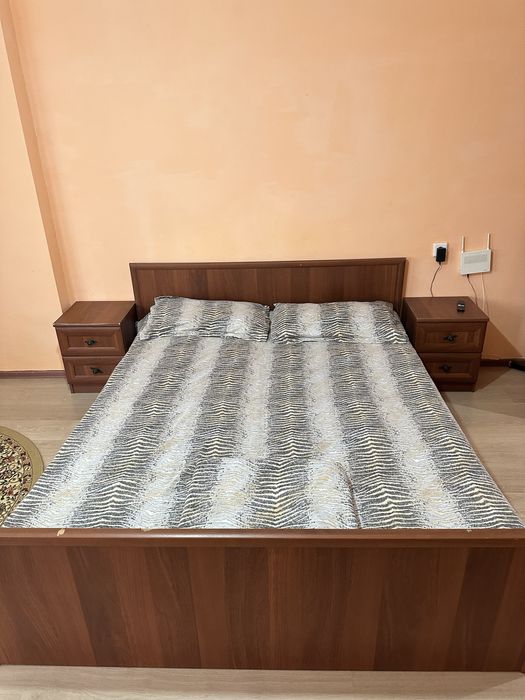 Двухспальный кровать