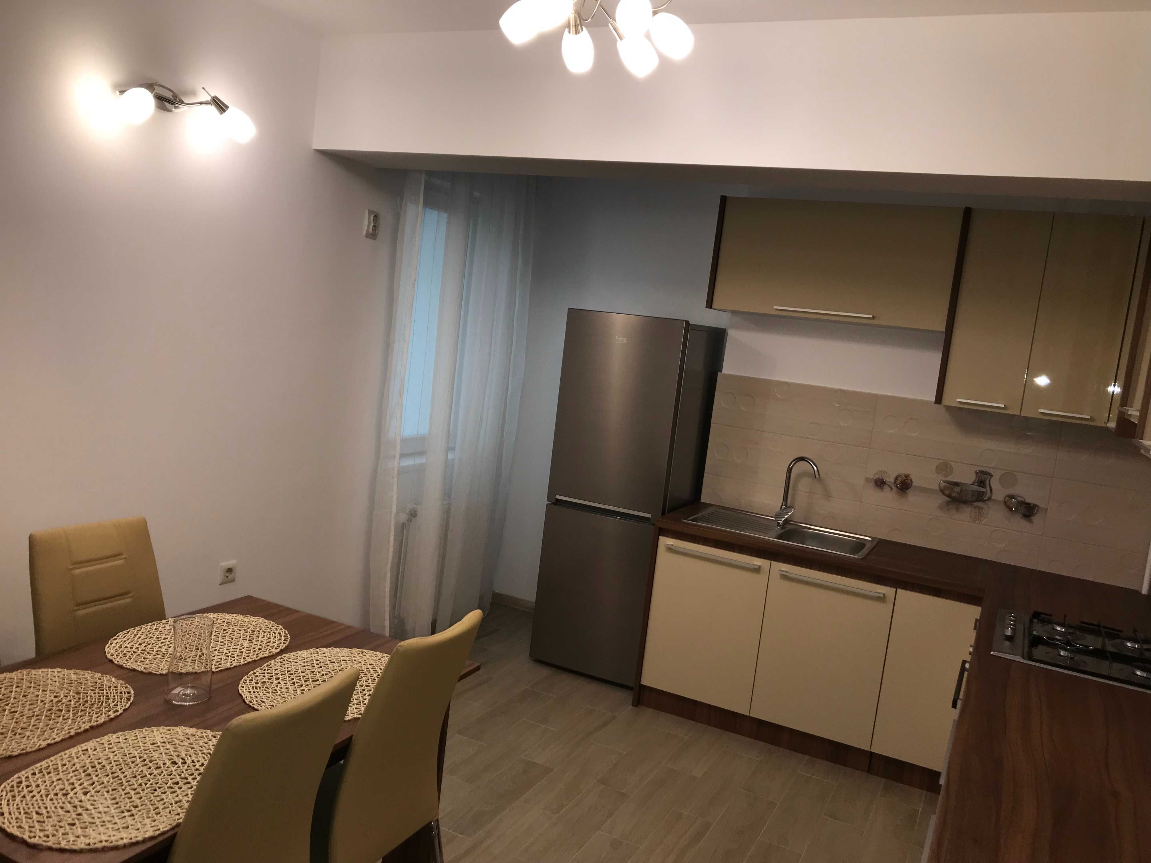 Proprietar Inchiriez Apartament modern- 2 camere , 90 mp, Bd. Decebal