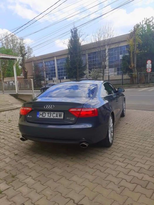 Vând sau schimb audi a5 3.0