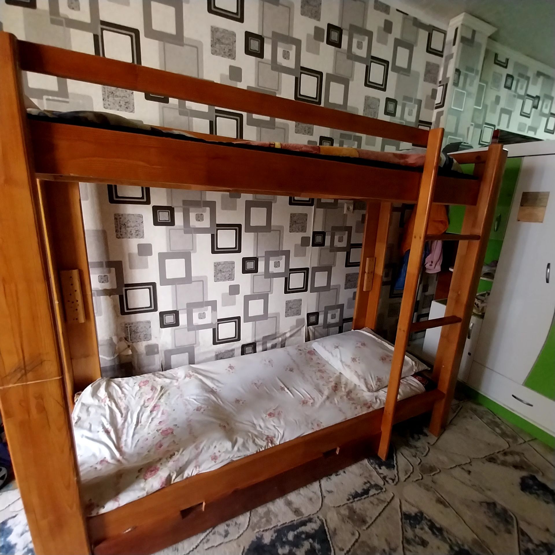 2. Qavatli divan