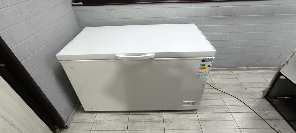 Морозильник большой