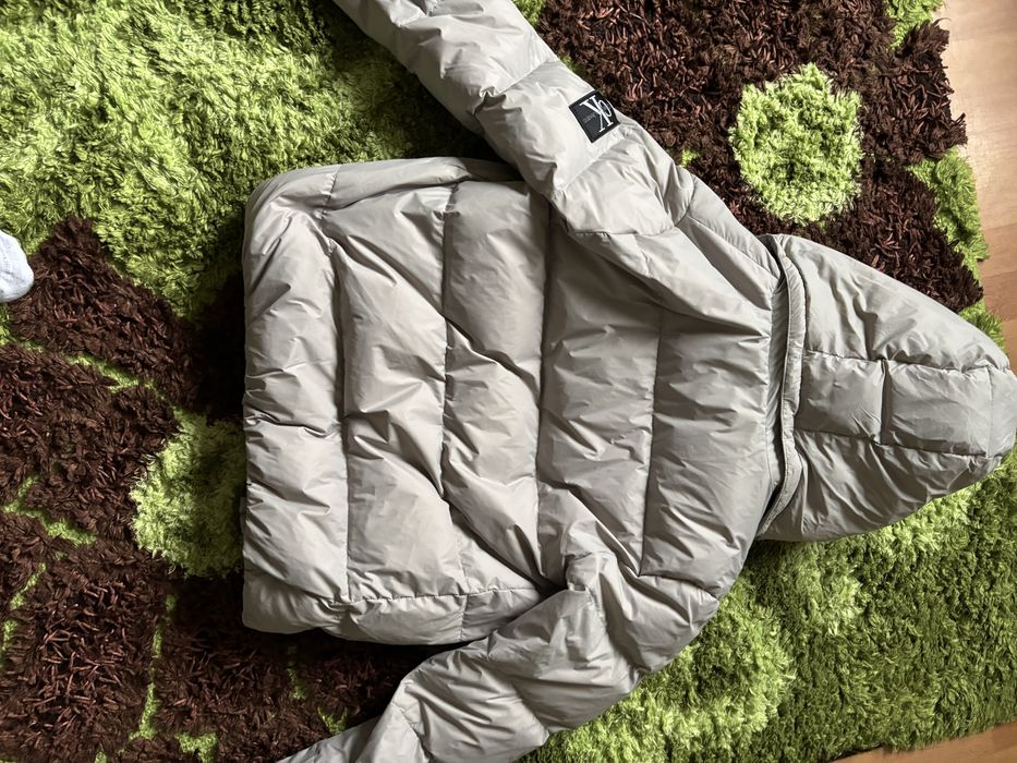 Vand geaca Calvin Klein(no TheNorthFace,Nike,Jordan)