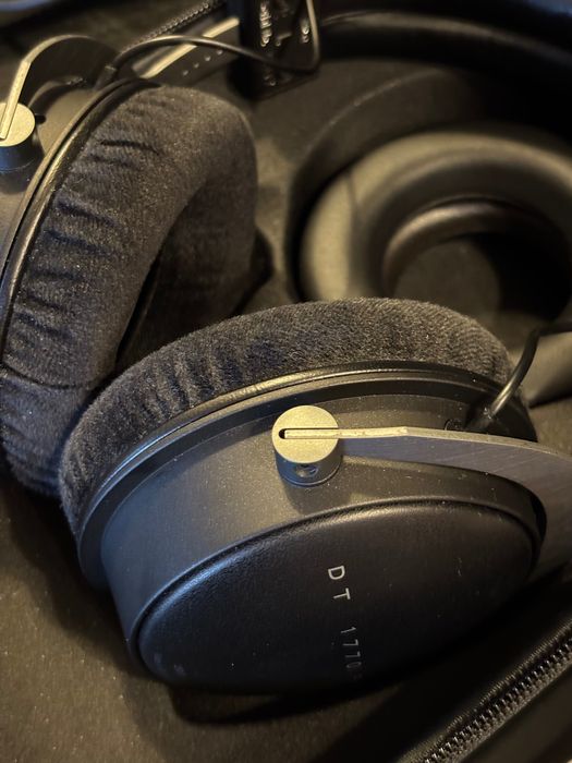 Casti Beyerdynamic DT 1770 PRO