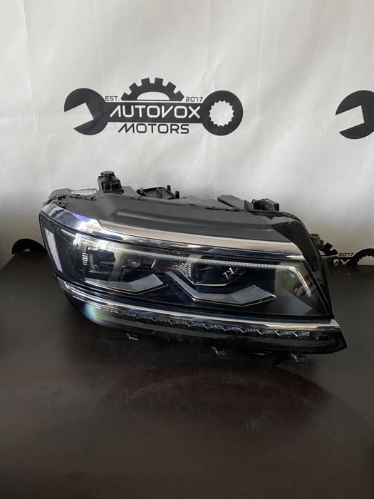 Far dreapta Vw Tiguan full led matrix an 2016-2021