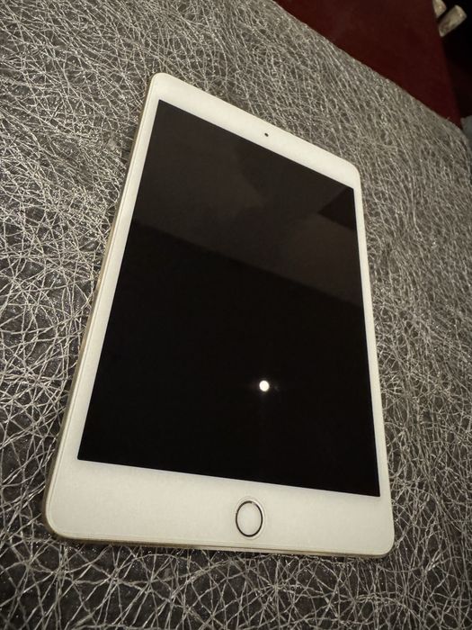 Ipad mini 4 Gold Cellular A1550 128GB