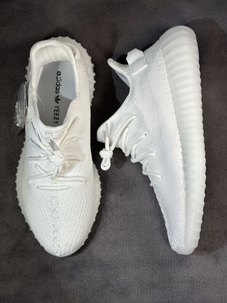 Adidas Yeezy 350 Triple White (CALITATE PREMIUM)