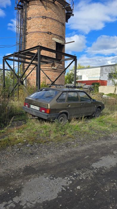 Продам машину 9ку