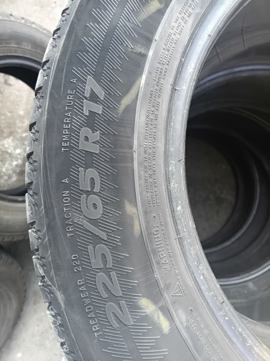 Гуми 225/65/17 летни Michelin
