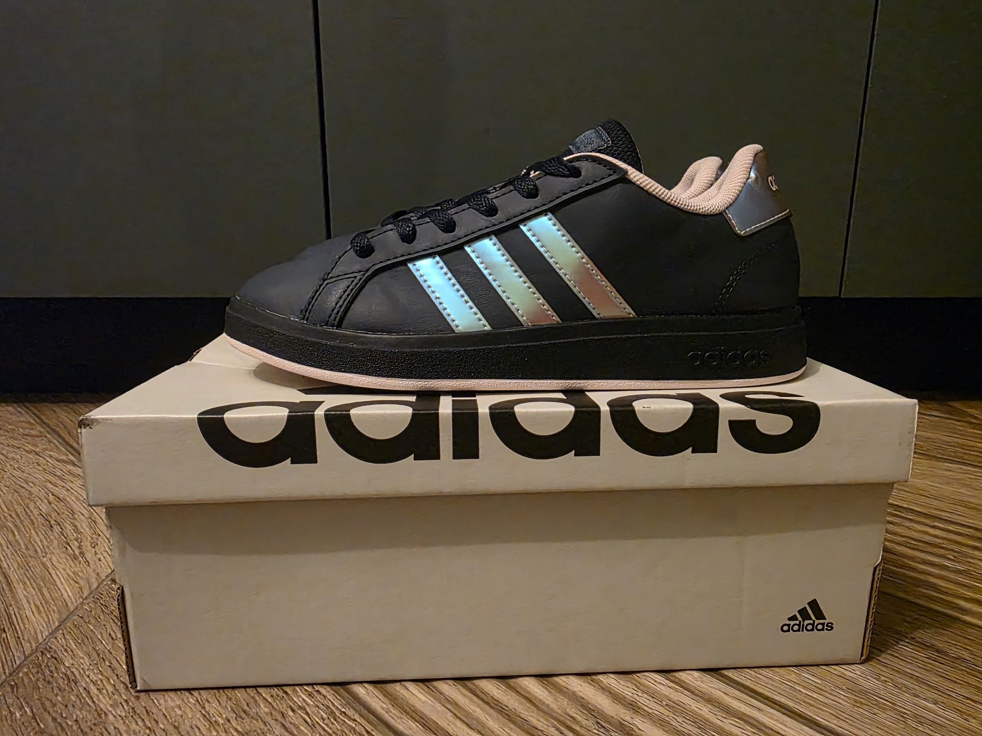 Дамски маратонки ADIDAS