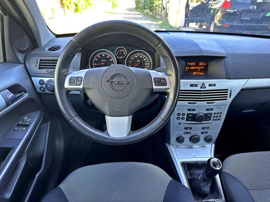 Opel Astra 1.4 Benzina | An 2009 EURO 4 | RATE | Livrare GRATUITA