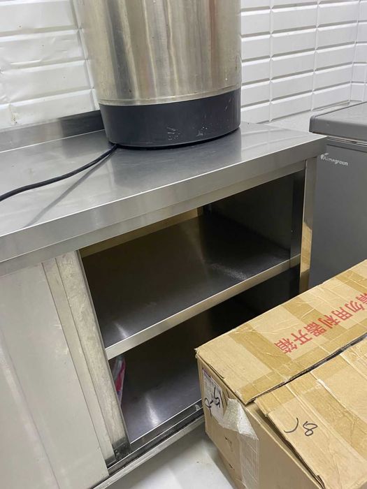 Срочно продается разделочный стол для общепита!!!