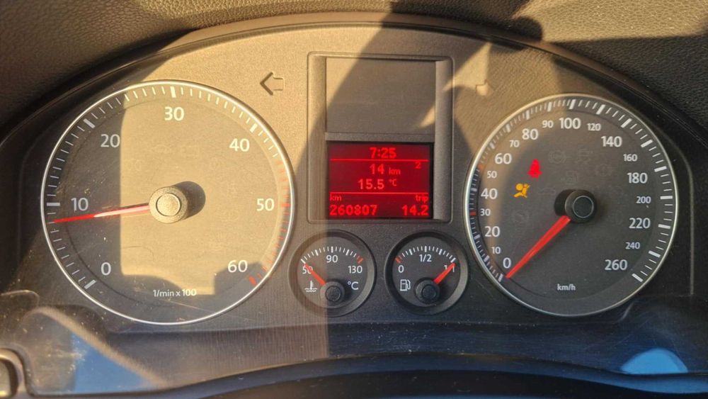 Volkswagen Golf 5 2008 ,1.9 TDI fara rugina