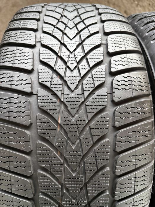 2x Anvelope Iarna 245/50 R18 runflat - Dunlop  Winter Sport 4D MOE DSS