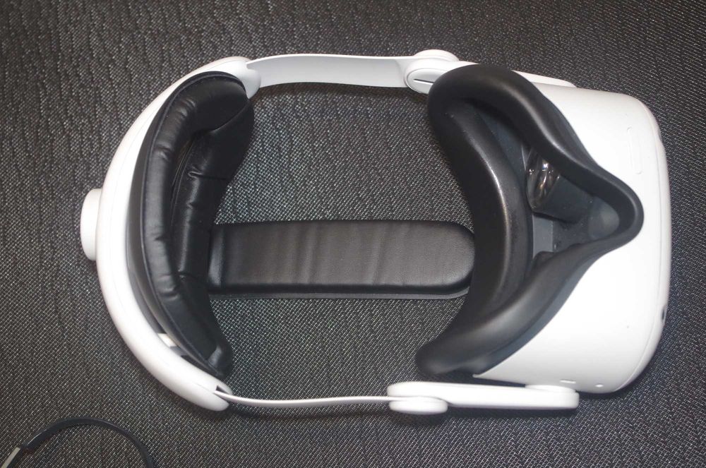 Oculus Meta Quest 2 64GB +