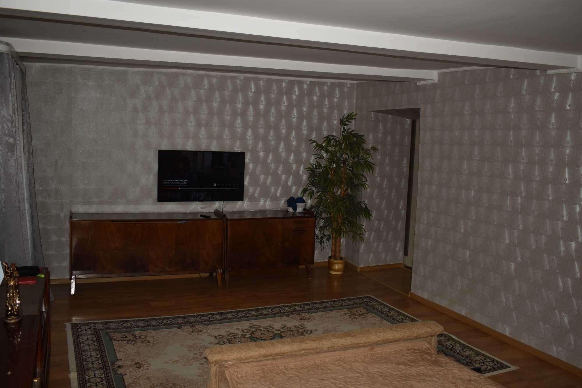 Продаётся дом центре