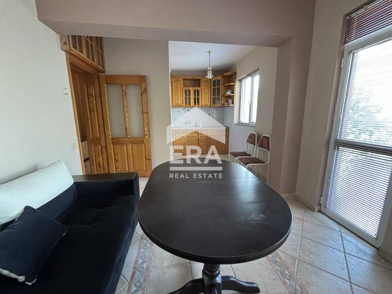 Продава се Двустаен апартамент в Хасково, Център - 50 кв.м за 1224 €/кв.м - Снимка #1