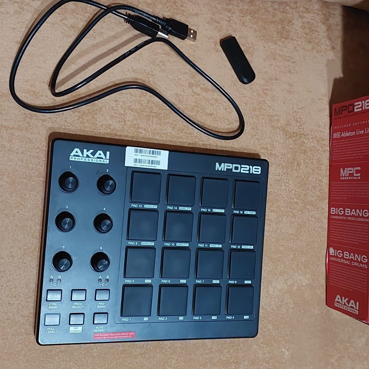Продам миди контроллер Akai MPD 218