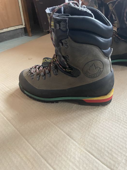 Планински (алпийски) обувки на марката La Sportiva