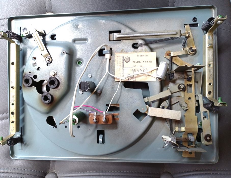 ЗАЯВЕН/ Грамофон Радиотехника, Акорд 201 стерео шаси