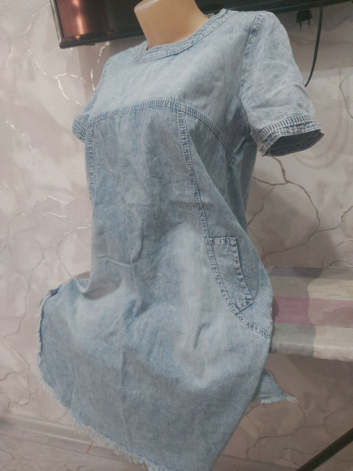 Топы футболи женские