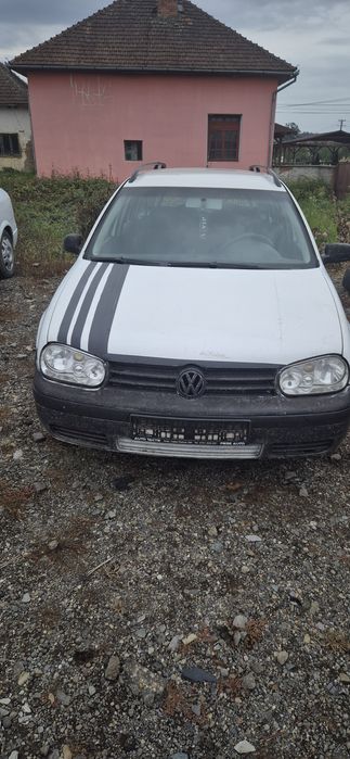 Dezmembrez vw golf 4