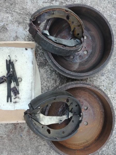 Тойота Авенсис 2,0 TD на части