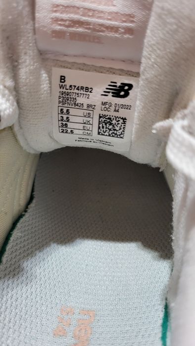 Маратонки, обувки на ток