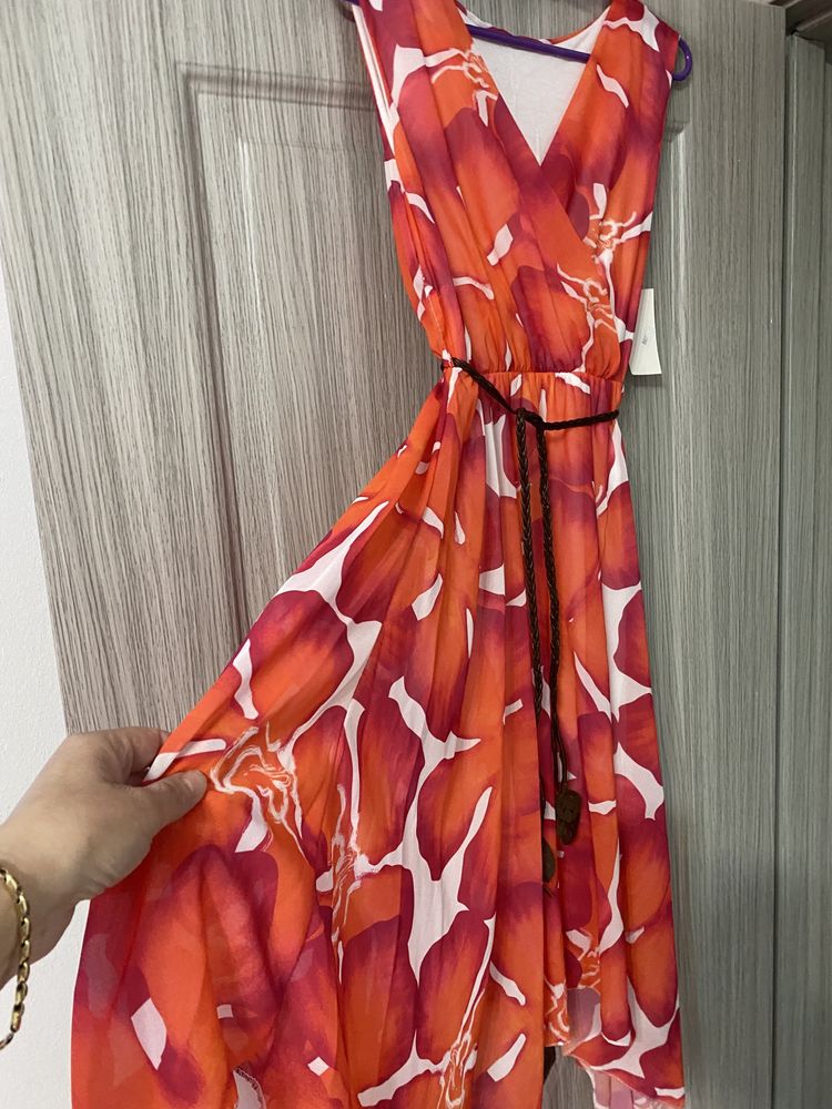 Vand rochie de dama noua bust 106 noua cu eticheta