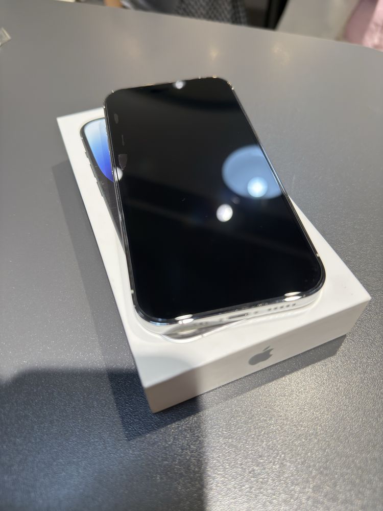 Продам Iphone 14 Pro 256GB LL/A