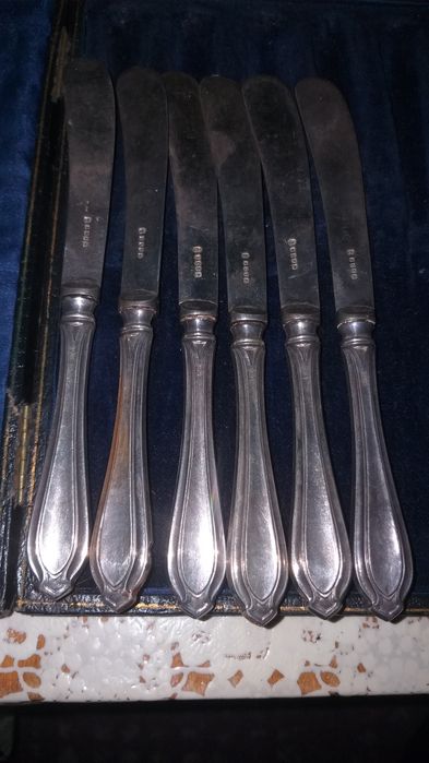Vand set 6 cutite vechi din argint