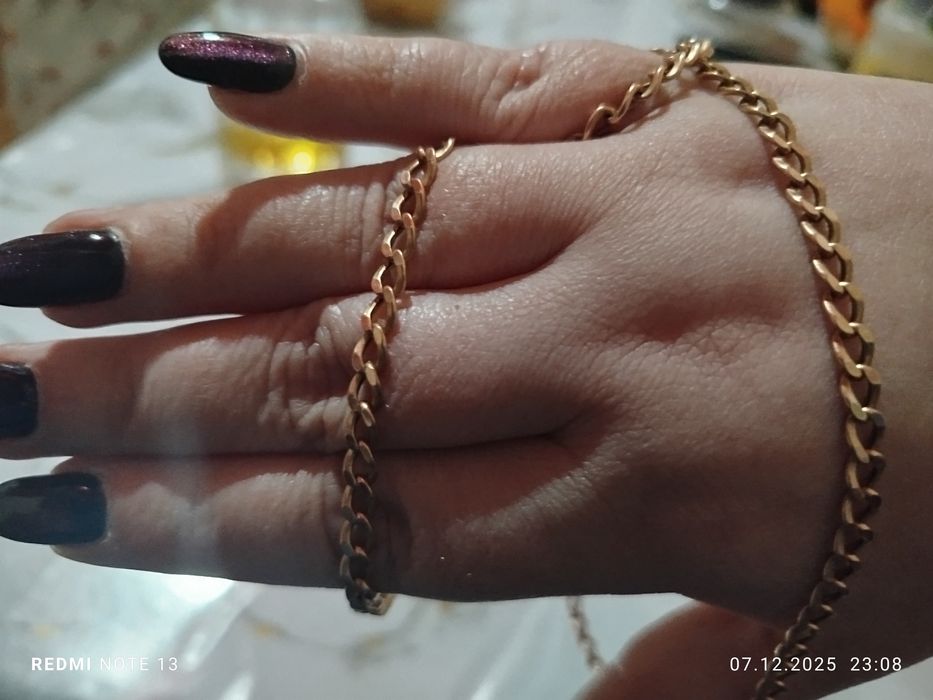Продам золотую цепь