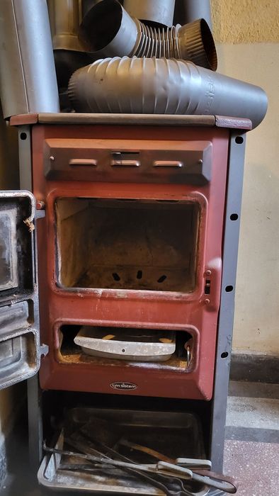 Сръбска камина с кюнци