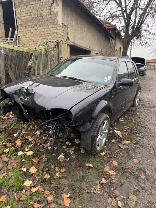 VW Golf 4 на части