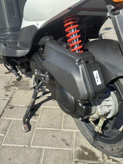 Kymco Agility Carry 50ccm aproape nou, 3800km, inmatriculat, acte zi