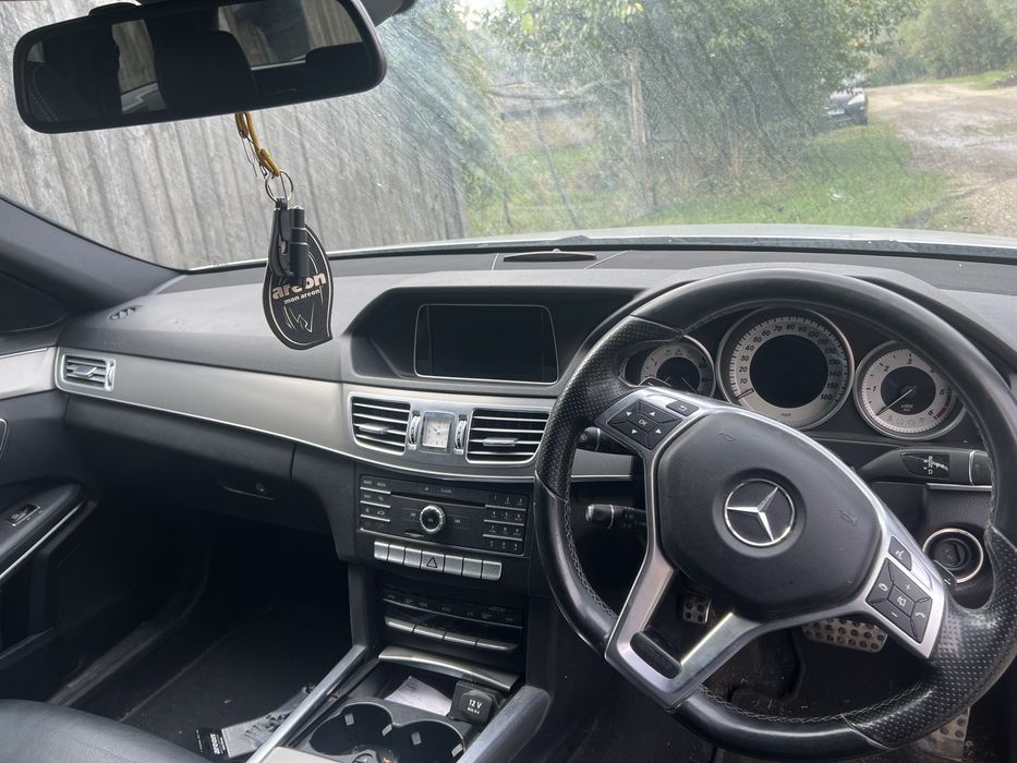 Mercedes benz Eclass  AMG motor 3