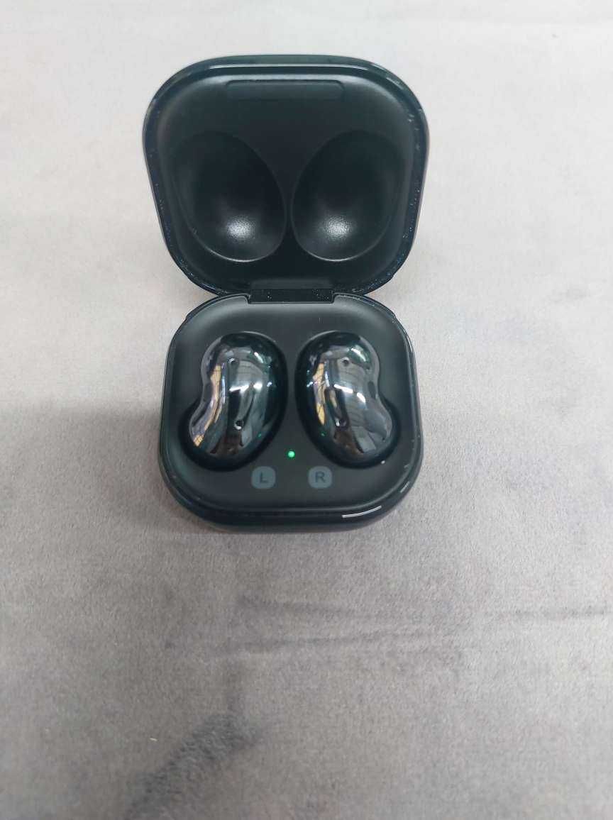 Наушники  Samsung Galaxy Buds Live (Боралдай)  Лот-301042