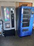 Automat bauturi și aparat cafea