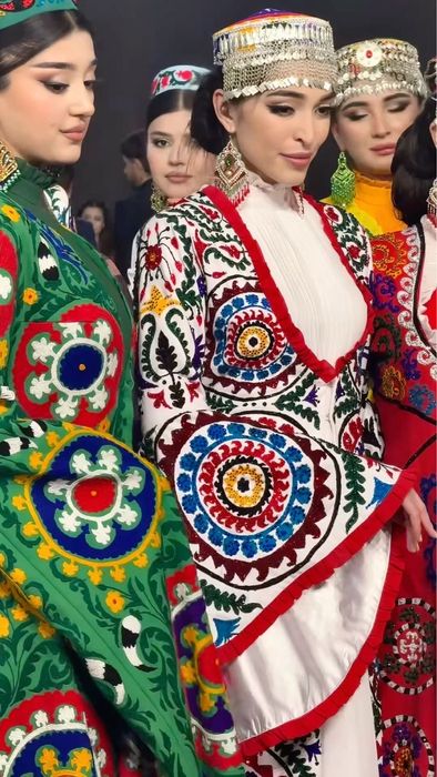 Вышивка тамбурным швом