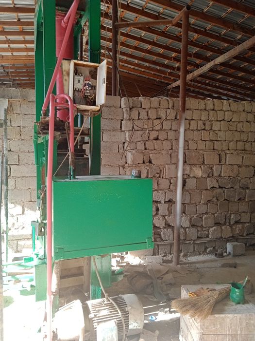 Продается гидравлический пресс от баклажек