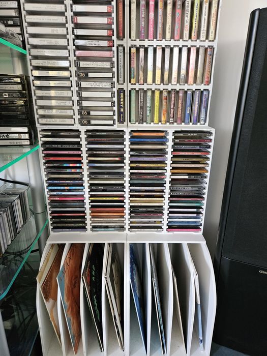 Suport CD-uri audio.