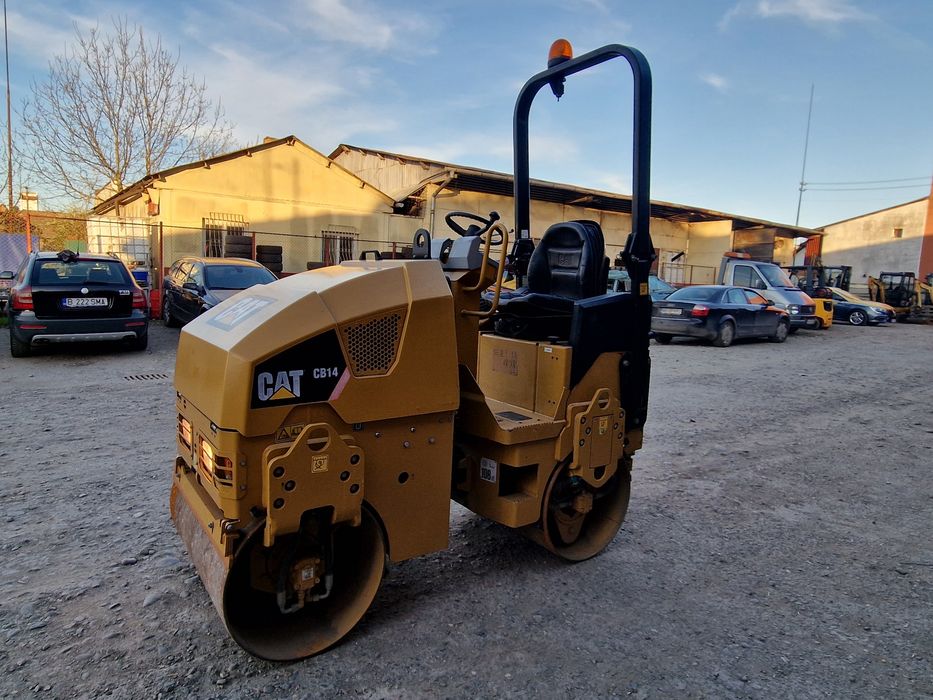 Cilindru compactor CAT CB14 Leasing avans 15% JCB BOBCAT HAMM AMMANN