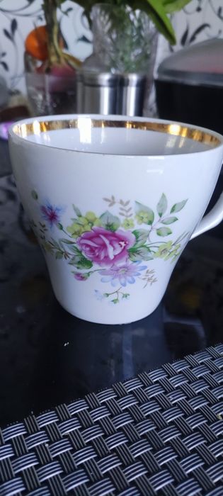 Чашка сотилади .