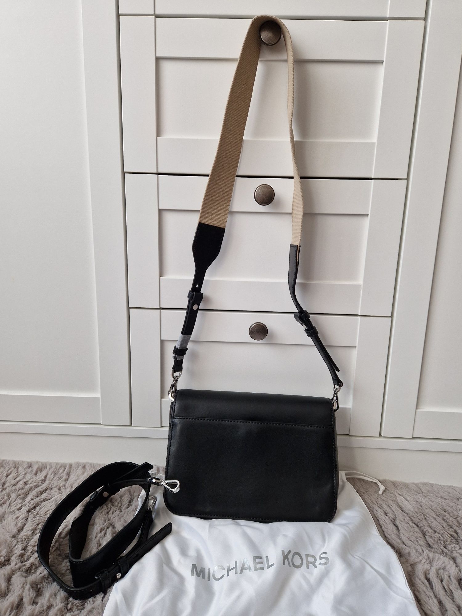 Geanta michael kors sloane,cu 2 barete, scuta de umar, lunga crossbody