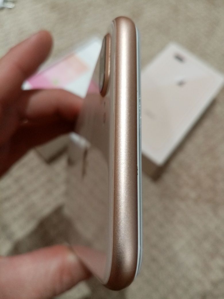 Iphone 8 plus rose gold