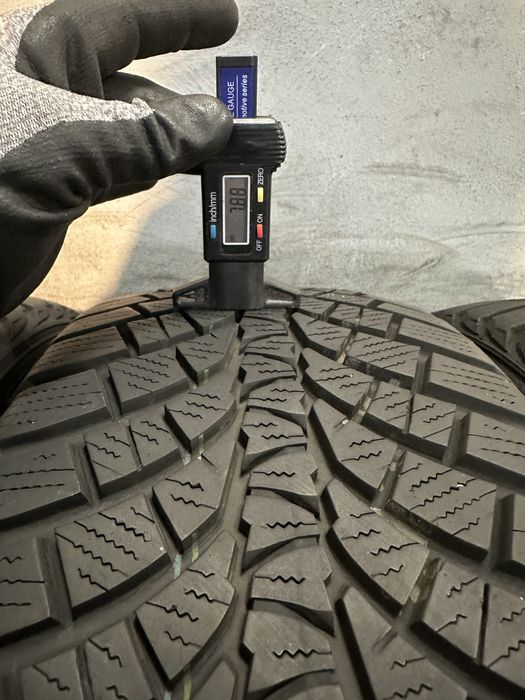 Гуми 225/45/17 KUMHO Wintercraft